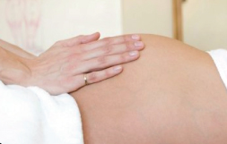 Massage de la femme enceinte - Massothérapie thérapeutique & détente - Service à la clinique À Massanté